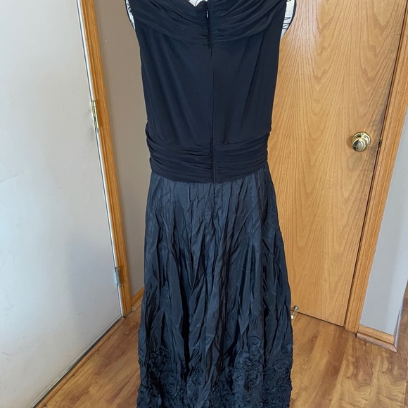 Patra Black V-Neck Soutache Gown Size 16 - Picture 7 of 8